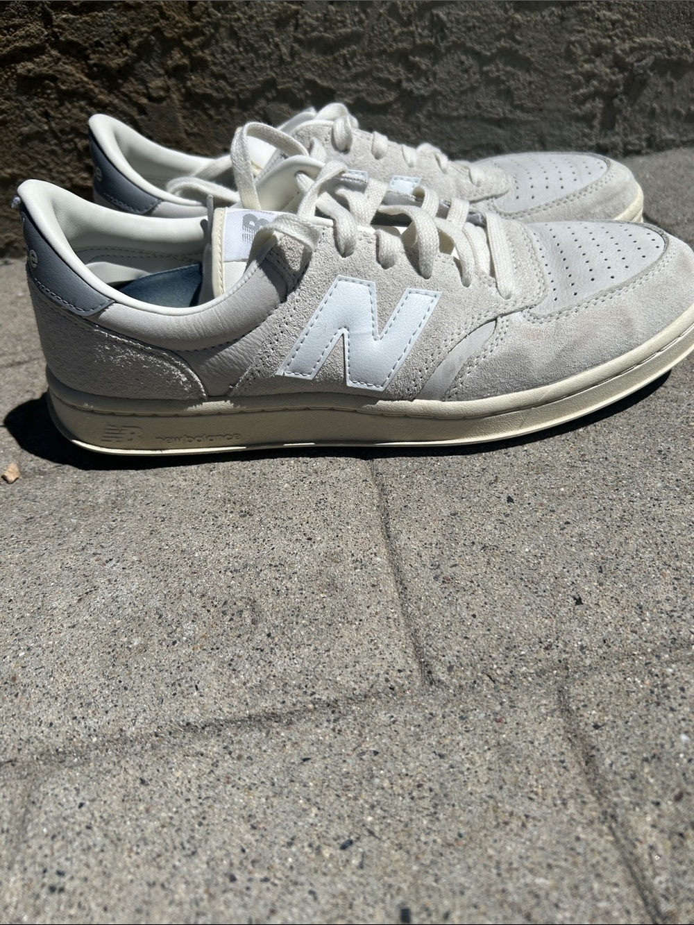 New Balance T500 Men's Suede Sneakers - Light Gray & White